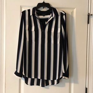 Ann Taylor long sleeved blouse